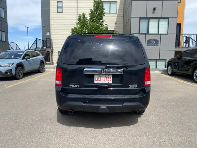 2012 Honda Pilot Touring - WELL MAINTAINED - NO LEAKS - NO CODES - Photo 2