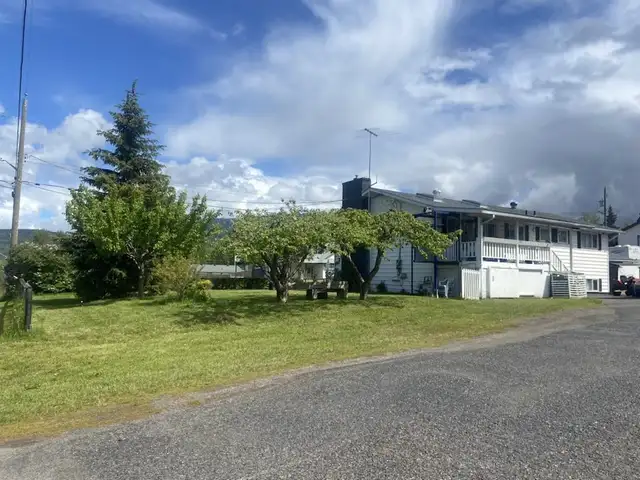 Beautiful Mountain Home - Photo 4