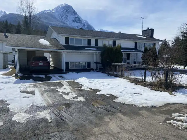 Beautiful Mountain Home - Photo 5
