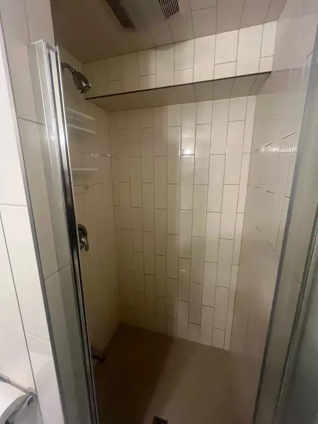 room for rent - Photo 6