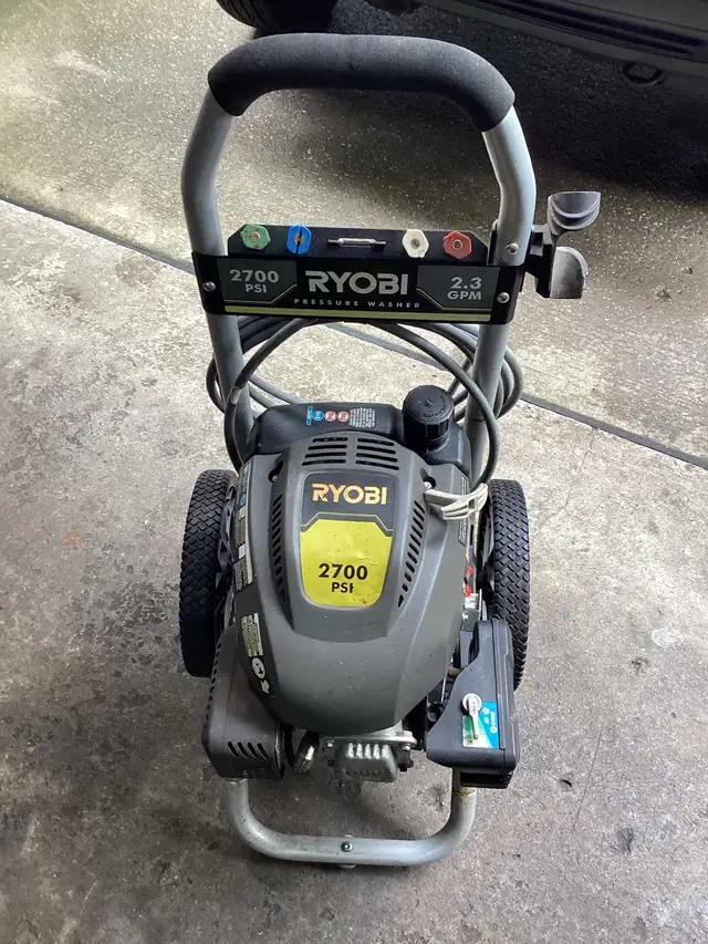 Ryobi pressure washer - Photo 3