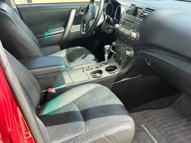 2008 Toyota Highlander Sport - Photo 2