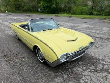 1961 Ford Thunderbird Convertible - Photo 9