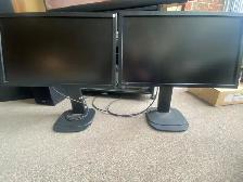 Deux/Two ViewSonic 24' Écrans d'ordinateur LED/Computer Monitors