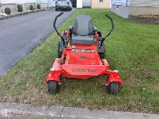 Tracteur à gazon Gravely Zero turn