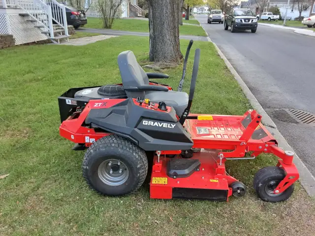 Tracteur à gazon Gravely Zero turn - Photo 4