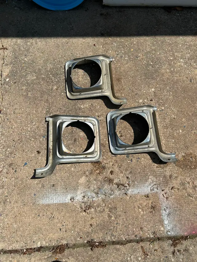 Square body Chevy headlight doors - Photo 5
