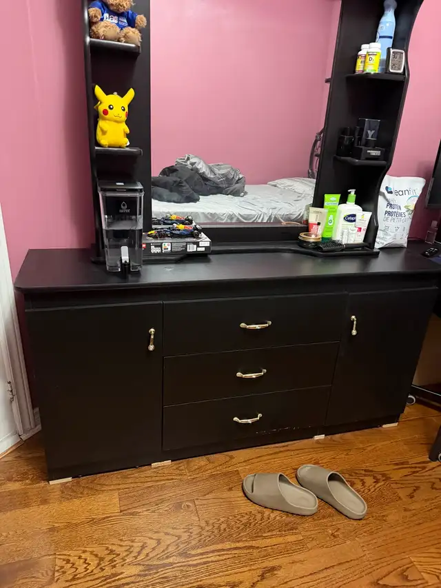 Furnished Room - Photo 2