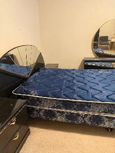 Furnished Room - Photo 9