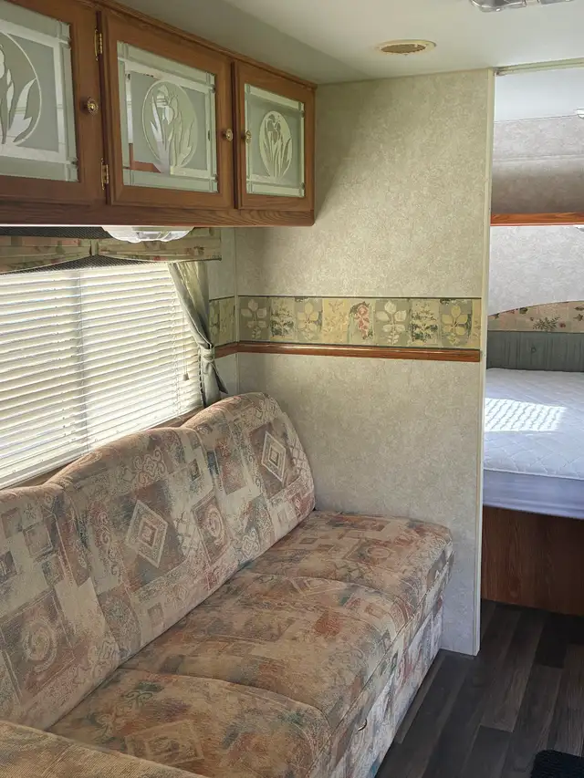 2002 29Ft. Prowler Camper - Photo 9