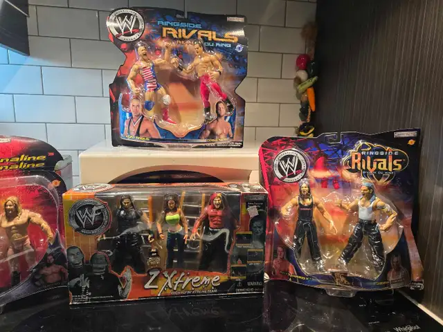 collectable wrestling figurines - Photo 3