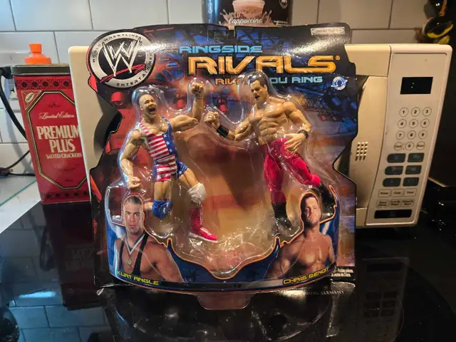 collectable wrestling figurines - Photo 4
