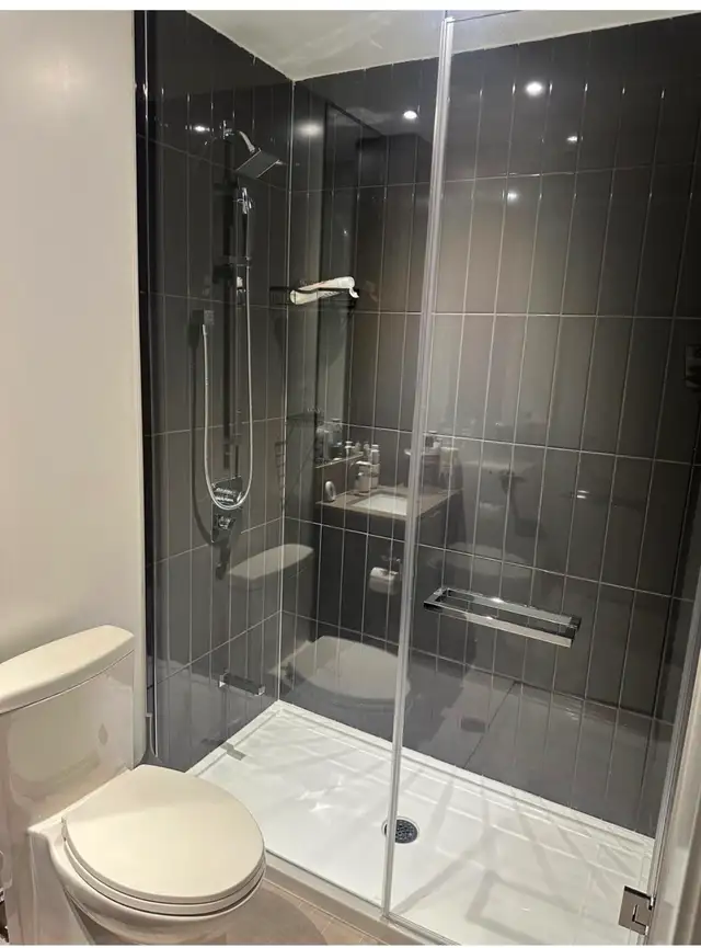 Fully Furnished 2 Bed 2 Bath Short-Term Rental Near Square One - Photo 3