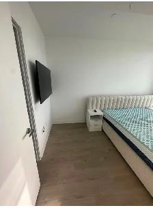 Fully Furnished 2 Bed 2 Bath Short-Term Rental Near Square One - Photo 5