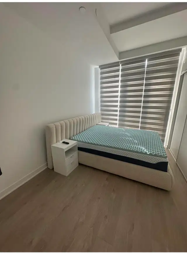 Fully Furnished 2 Bed 2 Bath Short-Term Rental Near Square One - Photo 6