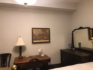 Downtown Furnished Two Bedroom (Heat&Water incl) - Photo 7