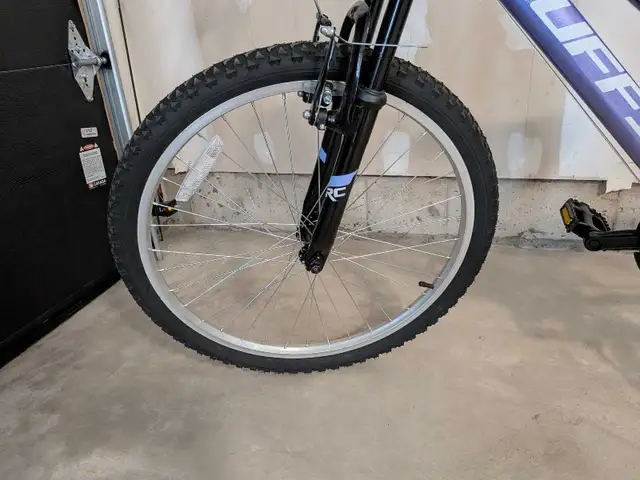 Huffy 24 inch Bicycle - Photo 4
