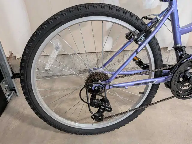 Huffy 24 inch Bicycle - Photo 6