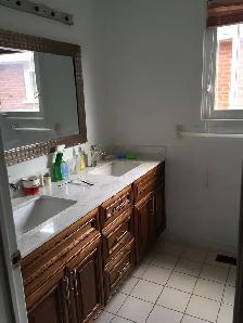 upstairs room (clean/bright) Dundas/Winston Churchill July 1st - Photo 3