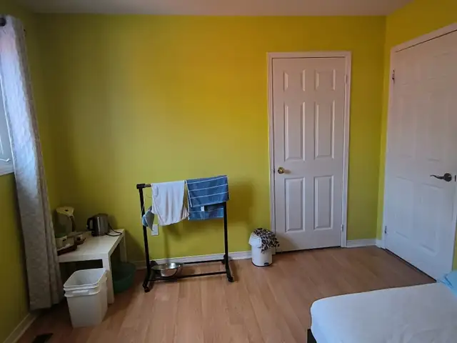 upstairs room (clean/bright) Dundas/Winston Churchill July 1st - Photo 7