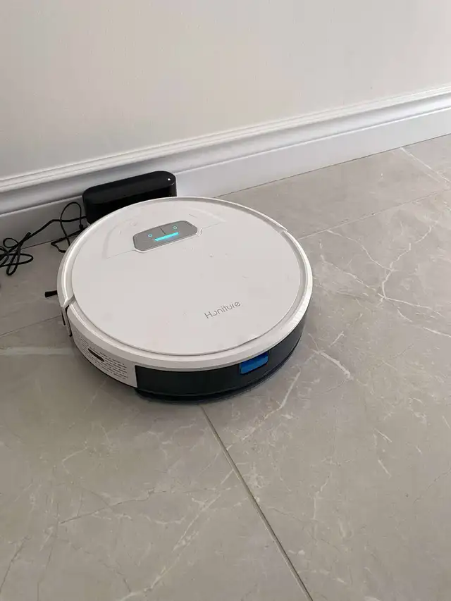 Honiture robot vaccum g20  Used 3 times , 250$ excellent NEUF - Photo 2