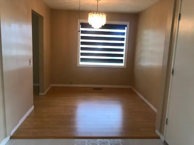 Awesome 3 BR main level, 1.5 baths, Marlborough, very quiet