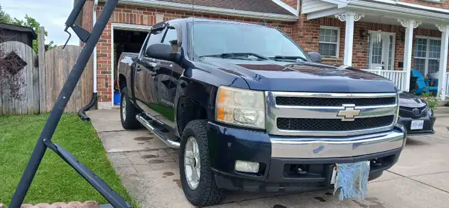 2007 Chevrolet Silverado - Photo 4