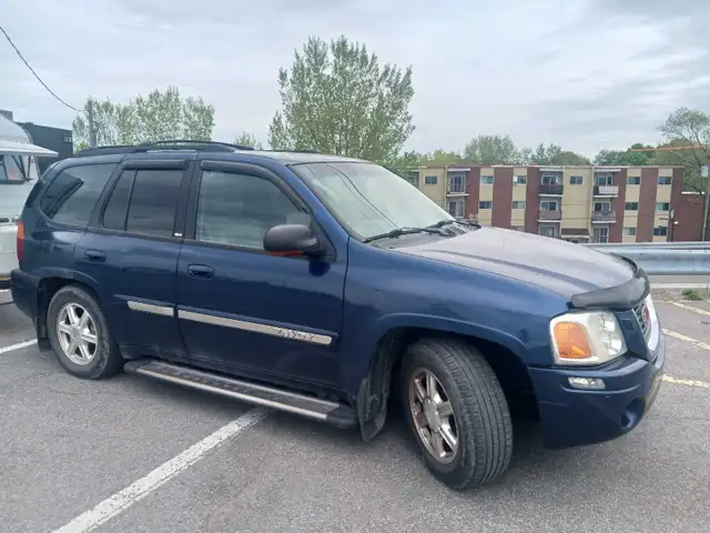 GMC ENVOY , 6 CYLINDRES , 2002.