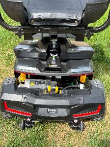Pride Zero Turn 8 Scooter - Photo 3