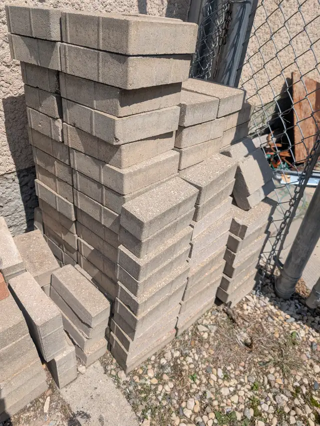 Paving Stones $2 - Photo 7