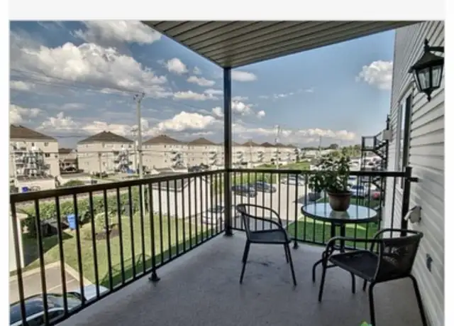 Rent Condo - Photo 10