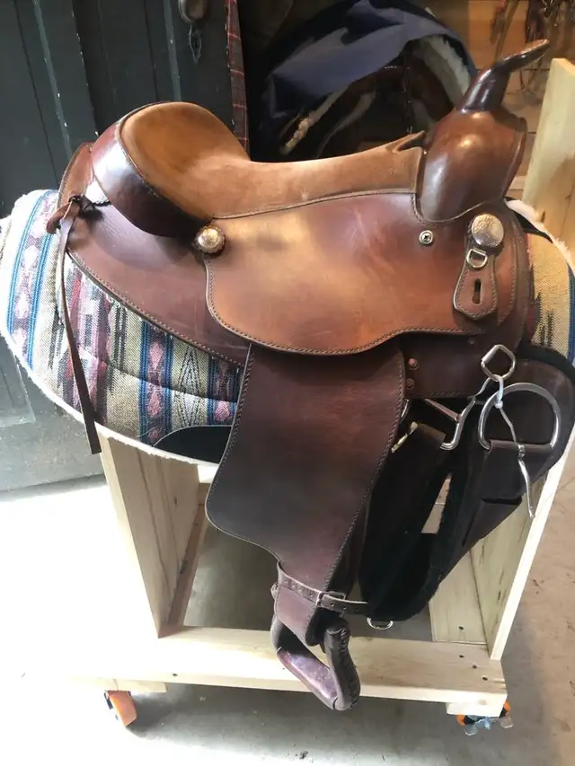 Saddle for sale - Photo 2