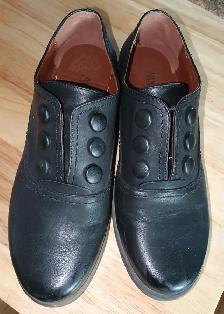 Chaussures femme Alberto avec bride d’élastique