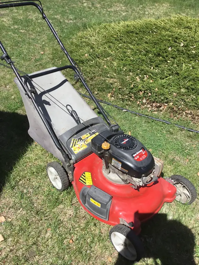 21" Lawnmower,  6.5 HP 195 cc,, starts and runs great $150 - Photo 3