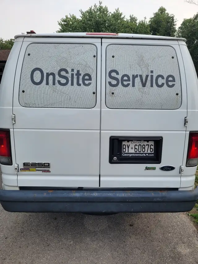 2012 Ford E-250 Van for sale - Photo 3