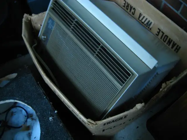 Vintage Kenmore Window AC Unit (Working)