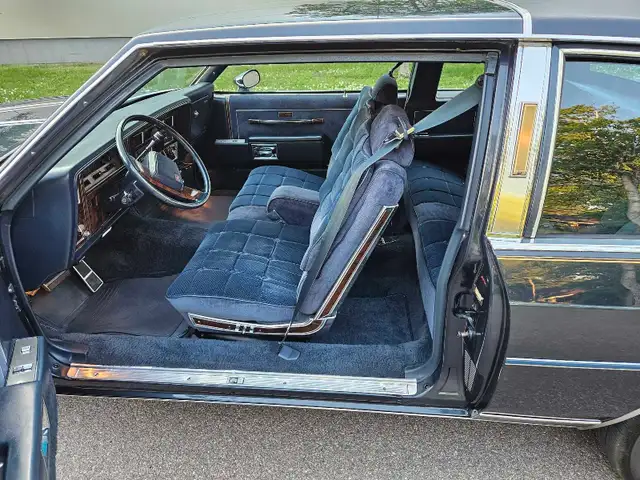 Oldsmobile Royale Brougham Coupe Sport - Photo 7