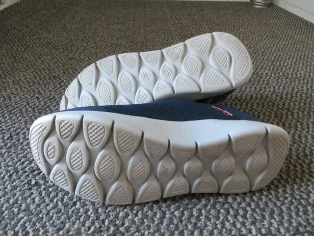 For Sale: Men’s Skechers Shoes – Like New - Photo 3
