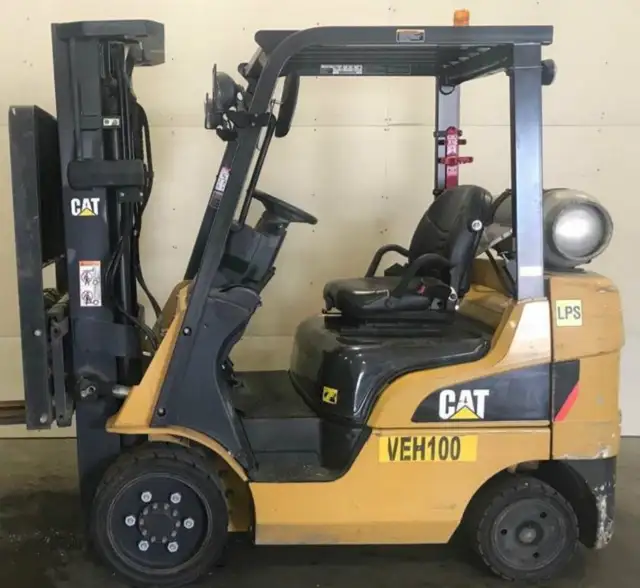 Forklift - Cat 5000lb for Sale or Renta - Photo 4