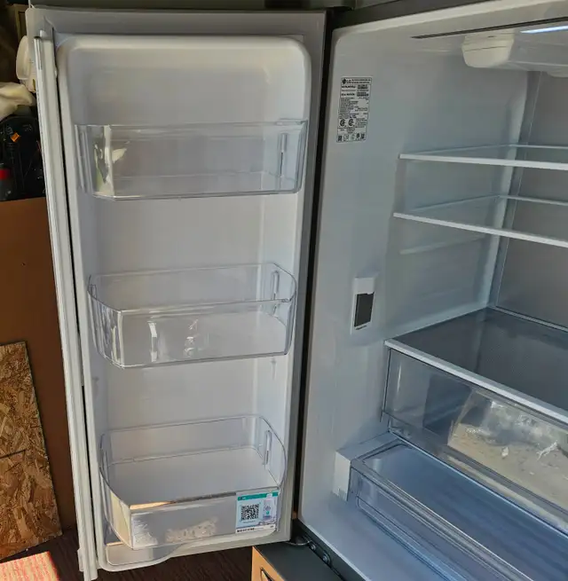 BRAND NEW LG Fridge $1200. Delivery Available. - Photo 4