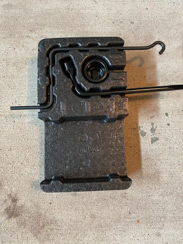 Car Items - Photo 2