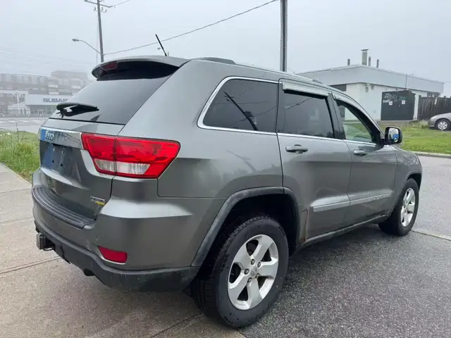 2012 Jeep Grand Cherokee Laredo - Photo 4