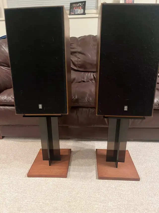 Yamaha NS645 Speakers