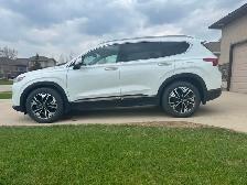 Hyundai Santa Fe Ultimate - 1 Owner - New Factory Engine