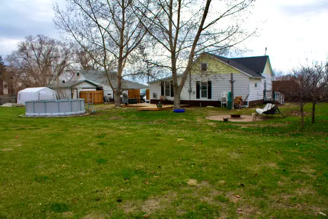 200 3rd Street in Dundurn, Sk. - Photo 2