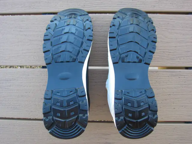 STEAL 2 NEW COMFY LIGHTWEIGHT PAIRS GOLF SHOES FOR #$95# - Photo 7