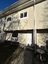 ELLIOT LAKE: 2 BR townhouse w/ yard & parking - Photo 8
