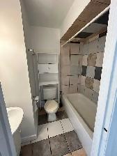 ELLIOT LAKE: 2 BR townhouse w/ yard & parking - Photo 10