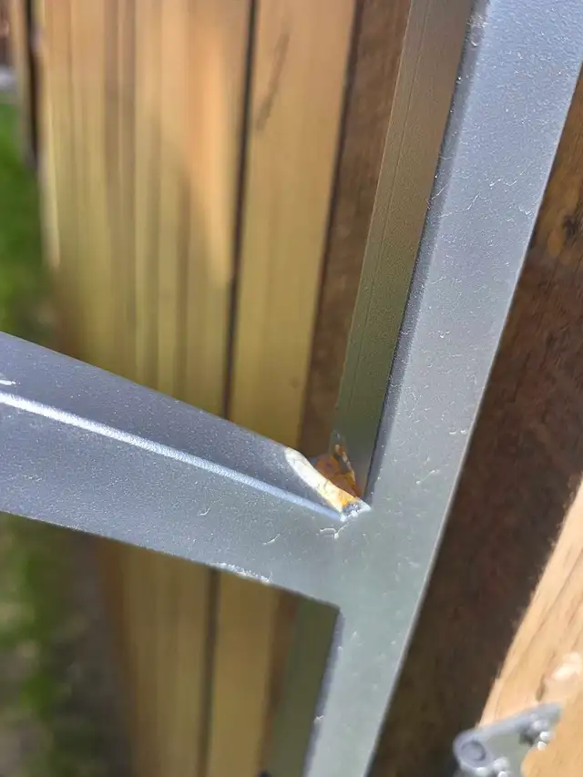 Metal gate - Photo 2