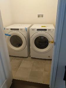 Bright and Spacious 4 Bedroom Townhouse in Ancaster (Hamilton) - Photo 15